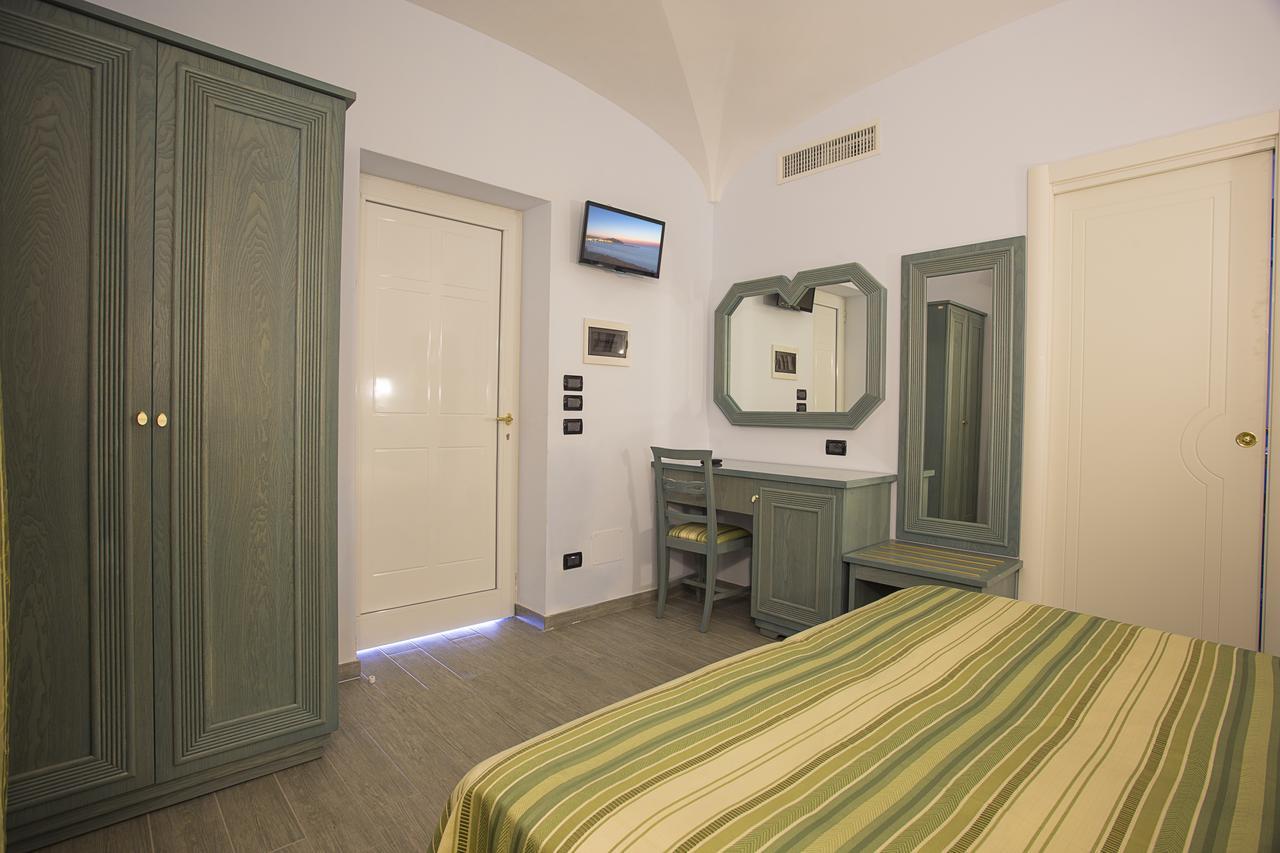 Hotel Terme Saint Raphael Barano dʼIschia Exteriör bild