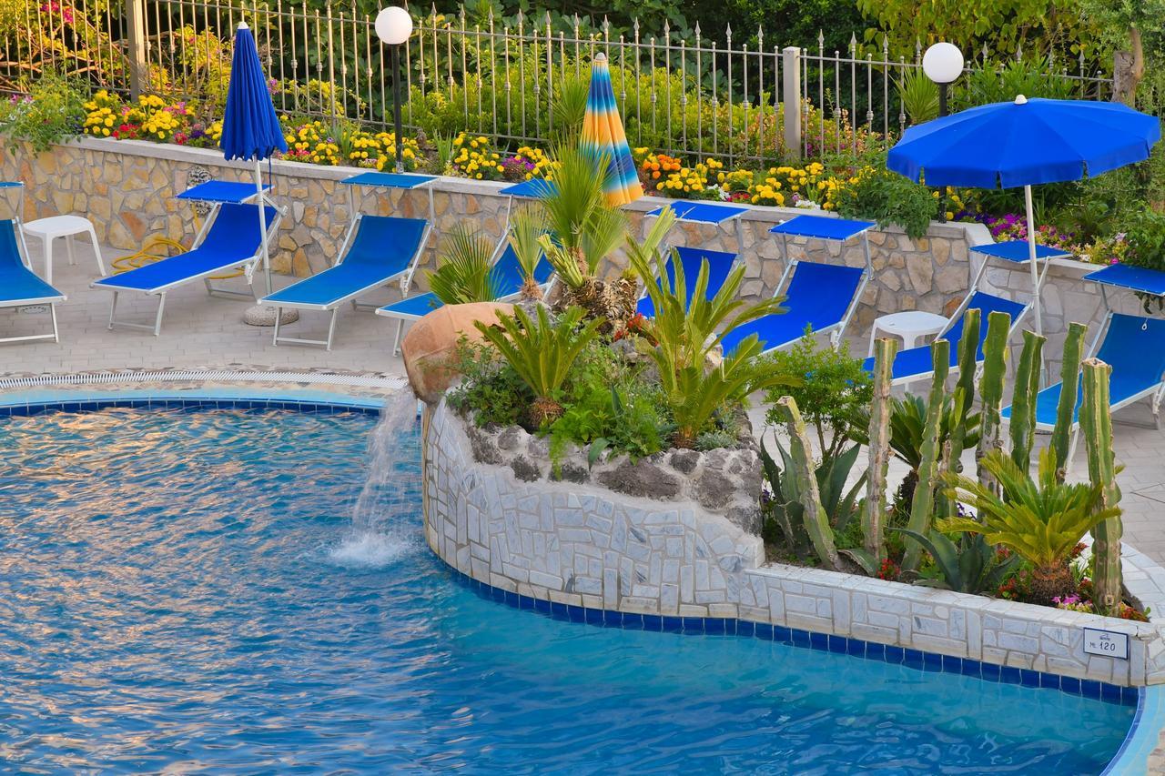 Hotel Terme Saint Raphael Barano dʼIschia Exteriör bild