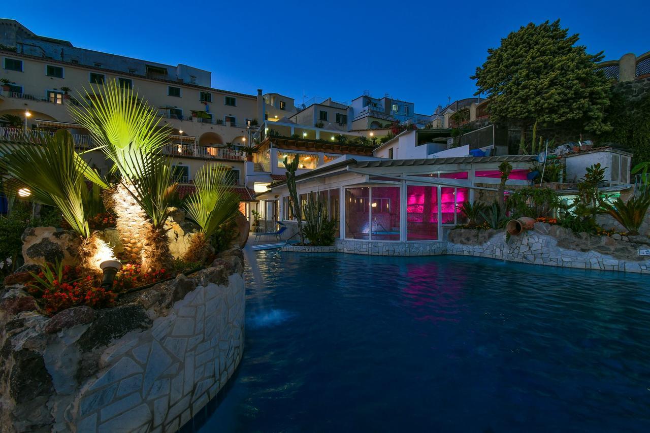 Hotel Terme Saint Raphael Barano dʼIschia Exteriör bild