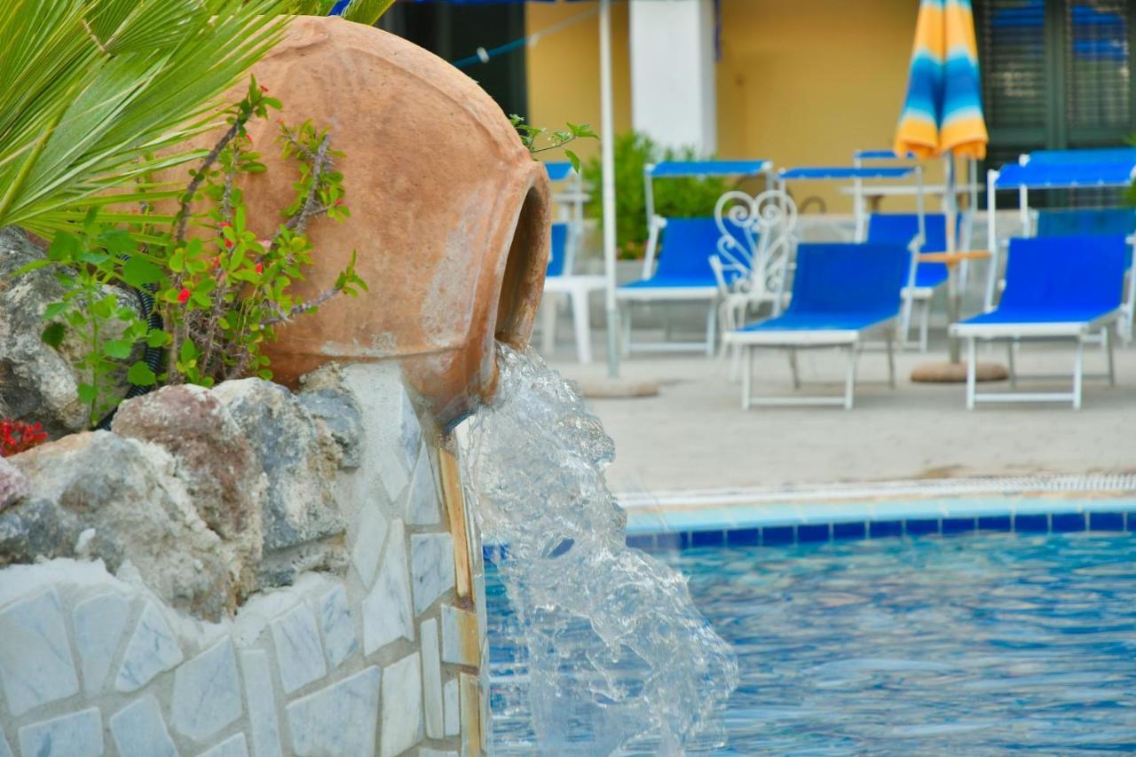Hotel Terme Saint Raphael Barano dʼIschia Exteriör bild