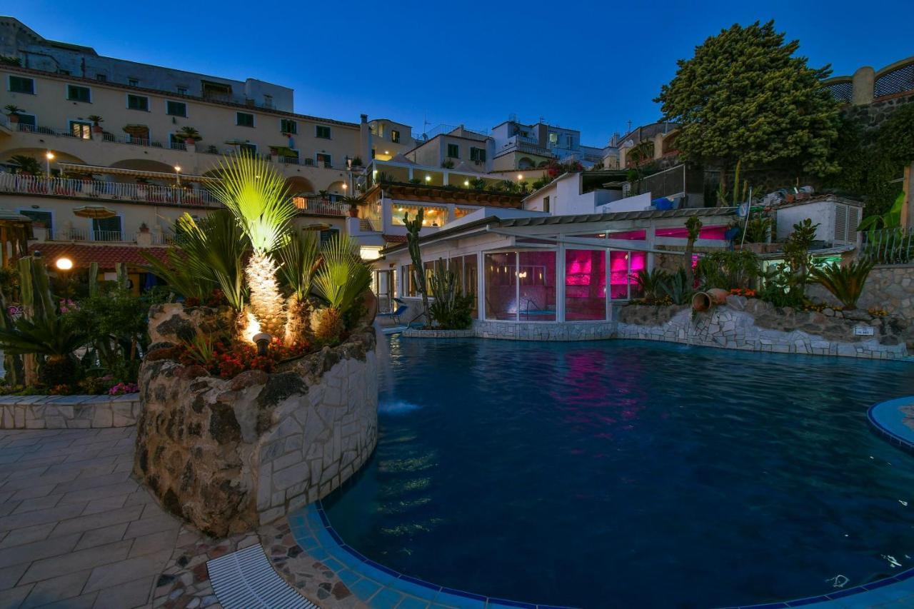 Hotel Terme Saint Raphael Barano dʼIschia Exteriör bild