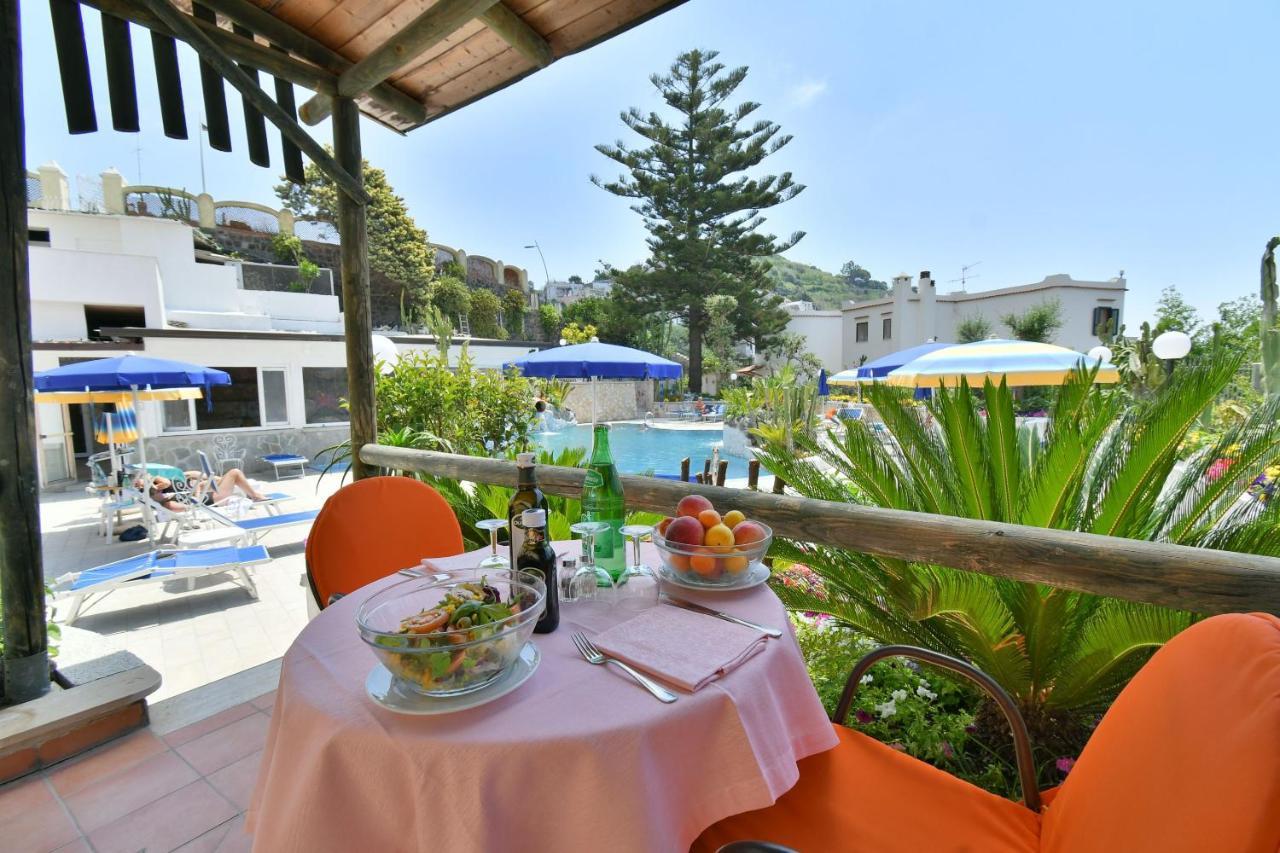 Hotel Terme Saint Raphael Barano dʼIschia Exteriör bild