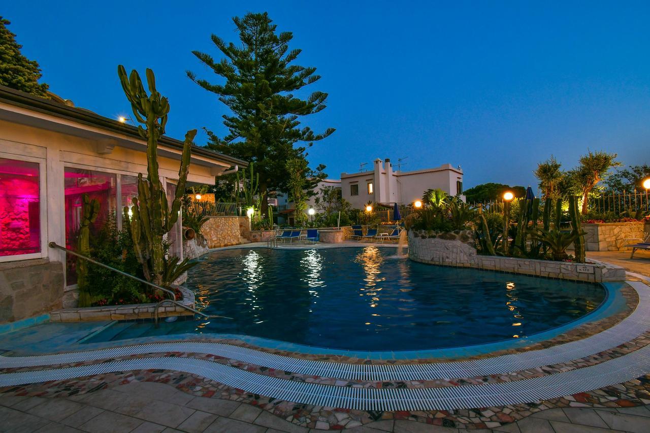 Hotel Terme Saint Raphael Barano dʼIschia Exteriör bild